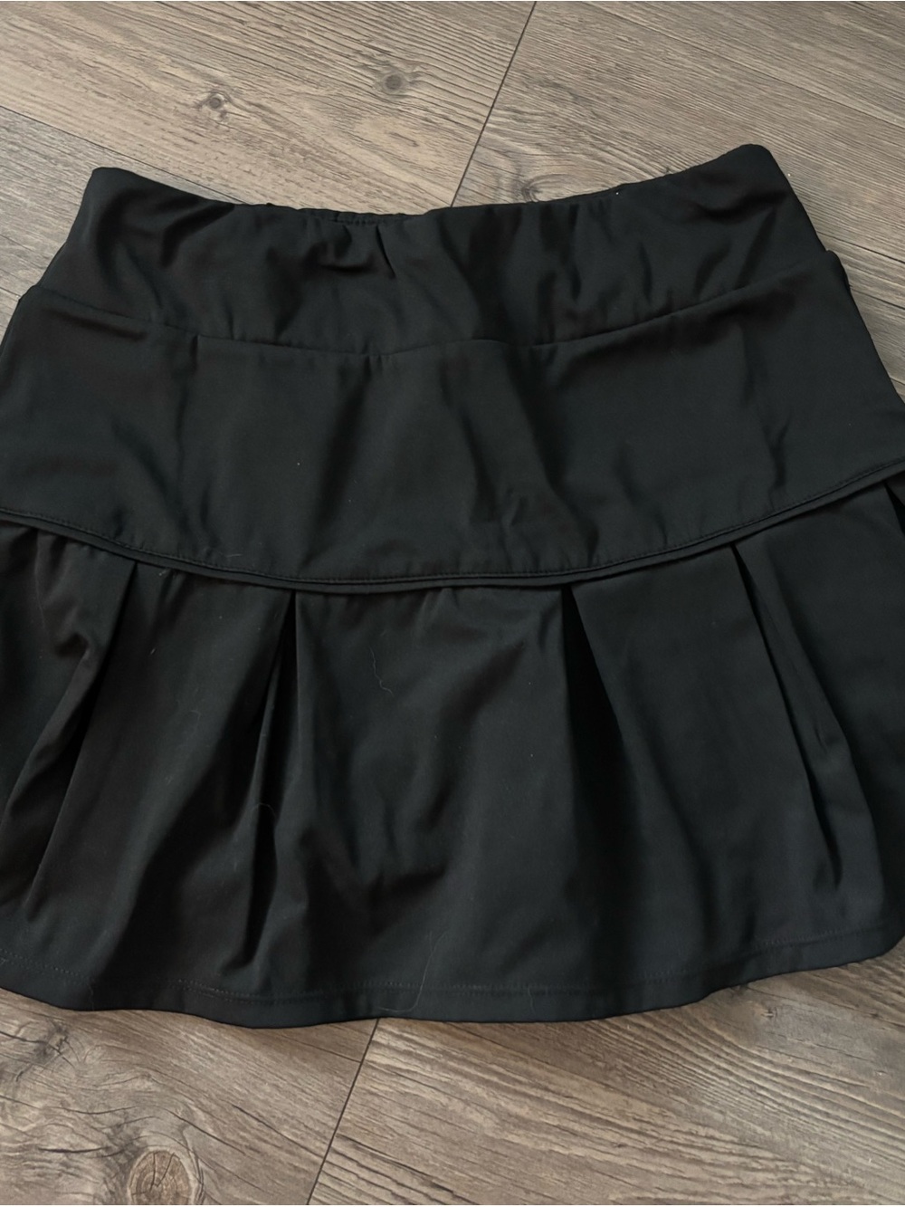 Black Pleated Athletic Skirt with Wide Waistband